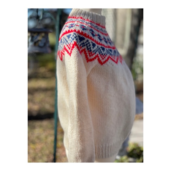 Vintage Fair Isle Hand Knit Crew Sweater Cream Red Wool - Picture 4 of 6